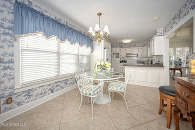 Looking for that Historical Beautiful Victorian Home on large - photo 43