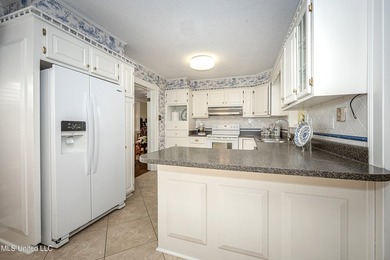Looking for that Historical Beautiful Victorian Home on large - photo 44