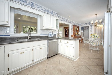 Looking for that Historical Beautiful Victorian Home on large - photo 46