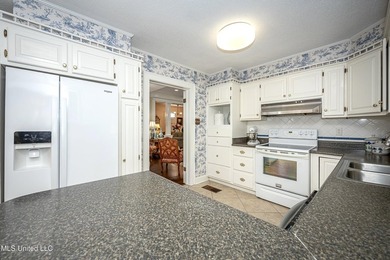 Looking for that Historical Beautiful Victorian Home on large - photo 47