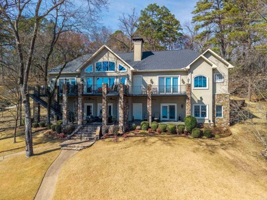Lake Hamilton Home For Sale in Hot Springs Arkansas