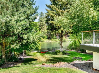 Lake Home For Sale in Bend, Oregon