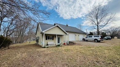 Lake Home For Sale in McDaniels, Kentucky