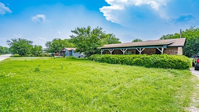 OWNER FINANCING. 291 County Road 4858 has 3 homes with great - photo 3