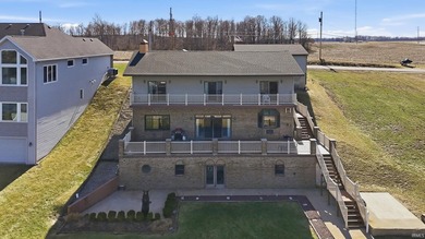 Shriner Lake Home For Sale in Columbia City Indiana