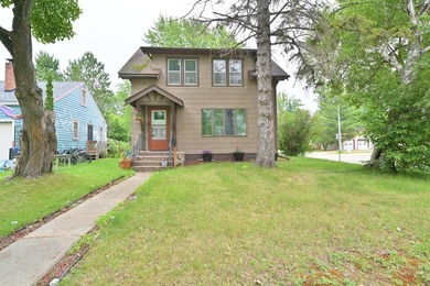 This is a very nice three-bedroom home with stainless steel - photo 1