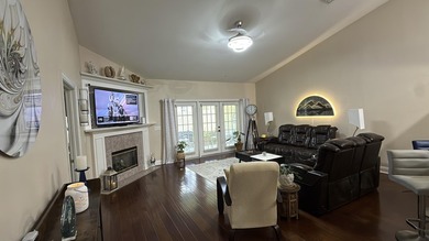 This beautiful, spacious home is located in the highly - photo 5