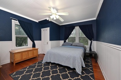 This is a very nice three-bedroom home with stainless steel - photo 10