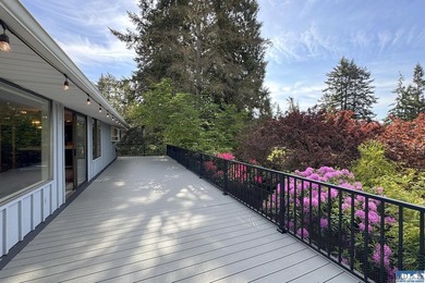 Tucked along the golf course-rather than surrounded by dense - photo 15