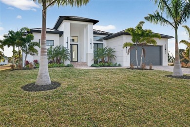 STEP INTO MODERN LUXURY in this stunning BRAND-NEW CONSTRUCTION - photo 2