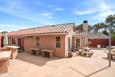 Welcome to easy living in this charming single-story home - photo 26
