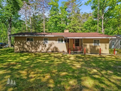 Discover the perfect blend of charm, convenience, and waterfront - photo 28