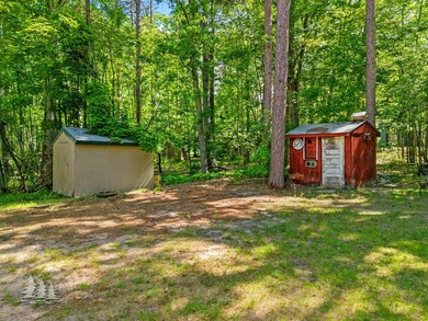 Discover the perfect blend of charm, convenience, and waterfront - photo 31