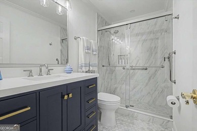 Meticulously maintained by the original owners, this ELEGANT - photo 33