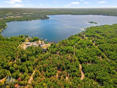 Discover the perfect blend of charm, convenience, and waterfront - photo 38