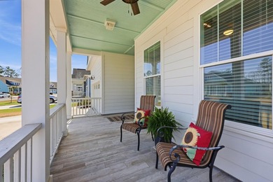 Immaculate, light-filled home on a desirable corner lot - warm - photo 4