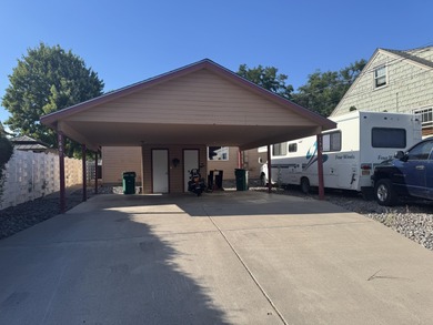 Upper Klamath Lake Townhome/Townhouse Sale Pending in Klamath Falls Oregon