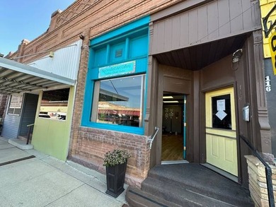 Unlock the potential of your business with this well-positioned - photo 1