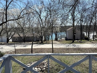 Enjoy lake views with this 1st tier property in Linn Valley - photo 5