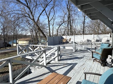 Enjoy lake views with this 1st tier property in Linn Valley - photo 6