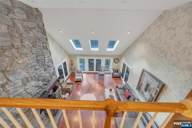 Custom-Built Stone & Masonry Stucco Tudor Manor, set on a prime - photo 16