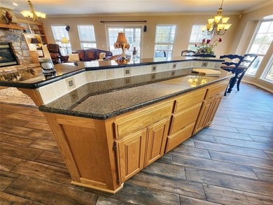 Welcome to your own private lake retreat-3.58 acres of unmatched - photo 16