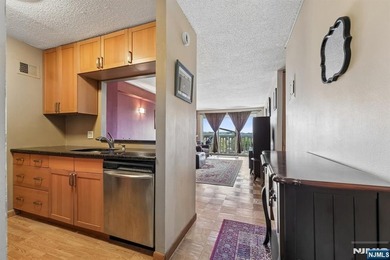 Cute 1 bedrm, 1 bath, open kitchen,terrace--low monthly--1192 - photo 8