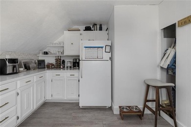 Unique opportunity to convert this property back to a - photo 31