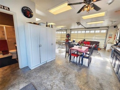 Welcome to your own private lake retreat-3.58 acres of unmatched - photo 48