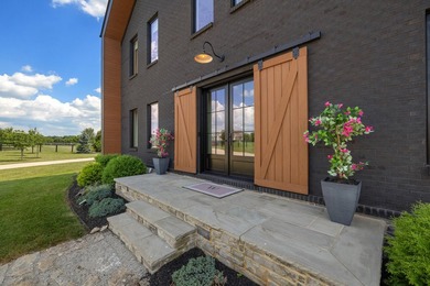 28.45 Acre Estate with Luxury Home, Pool, Pond, Barn & - photo 2