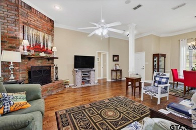 Experience the Hideawy Lake lifestyle with added savings. Seller - photo 3