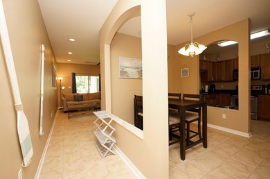Welcome to this beautifully furnished end-unit townhome - photo 3