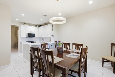 Welcome to this beautifully maintained 3 bedroom, 2.5 bath - photo 14