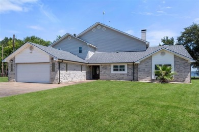 Lake Home For Sale in Trinidad, Texas