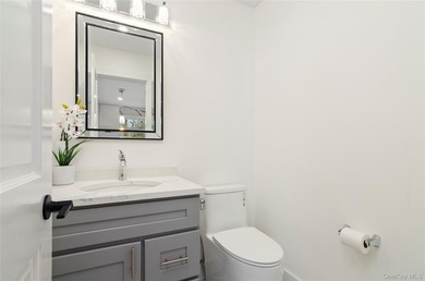 Stunning Newly Renovated Home in Hampton Bays! Welcome to this - photo 11