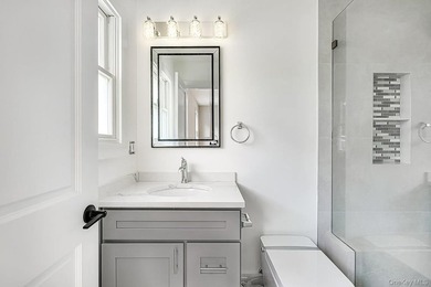 Stunning Newly Renovated Home in Hampton Bays! Welcome to this - photo 14