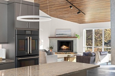 Perched in Boise's Eyrie Canyon with expansive views! This - photo 16