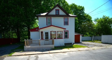 Great opportunity for a first-time homebuyer! This 2-bedroom - photo 1