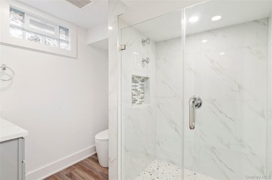 Stunning Newly Renovated Home in Hampton Bays! Welcome to this - photo 27