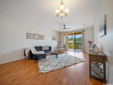 This beautifully situated 2-bed, 2-bath condo offers 1,056 sq ft - photo 4