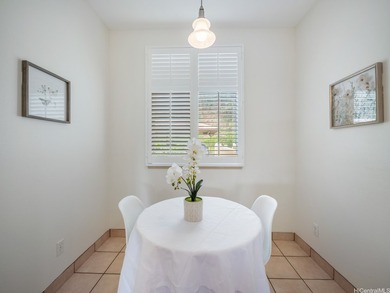 This beautifully situated 2-bed, 2-bath condo offers 1,056 sq ft - photo 7