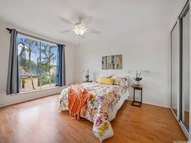This beautifully situated 2-bed, 2-bath condo offers 1,056 sq ft - photo 9