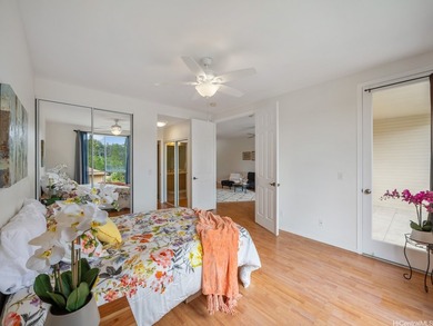 This beautifully situated 2-bed, 2-bath condo offers 1,056 sq ft - photo 10