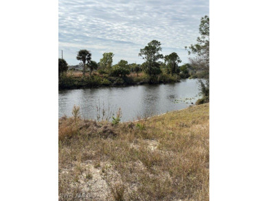 Cape Coral Lakes Area Lot For Sale in Cape Coral Florida