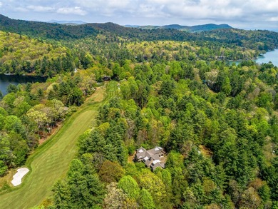 Overlooking the scenic 4th hole, this stunning 4-bedroom, 4 - photo 42