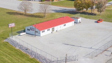 Lake Cumberland Commercial For Sale in Monticello Kentucky