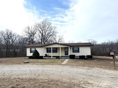 (private lake, pond, coastal) Home Active Under Contract in Steelville Missouri