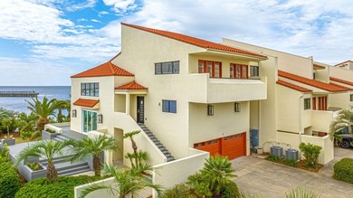 Experience luxury waterfront living with breathtaking panoramic - photo 1