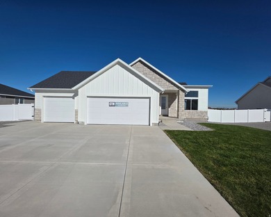 Great Salt Lake Home For Sale in Grantsville Utah