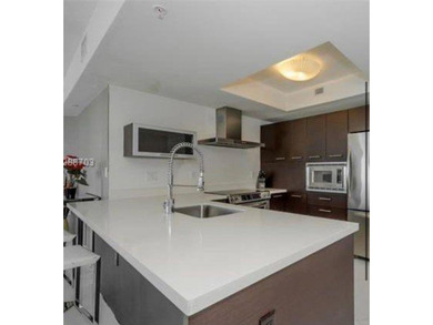 Great 3 bedrooms unit located in the elegant St Tropez building - photo 6
